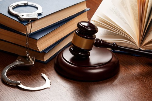 Lawyer Services in Noida